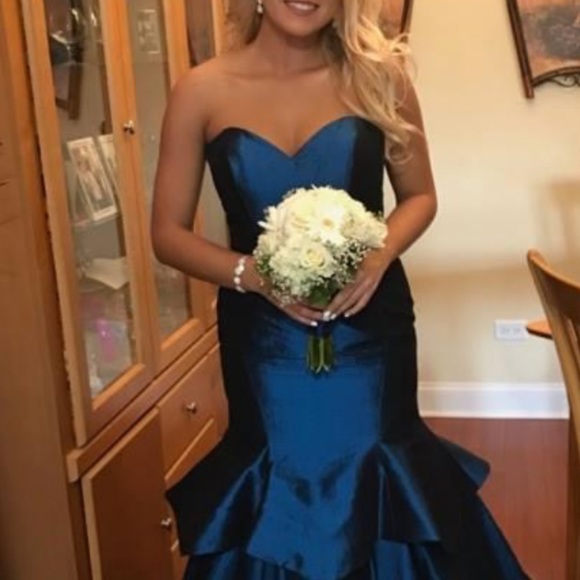 Prom Dress - Picture 11 of 12